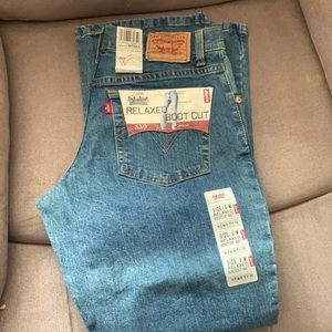 NWT Womens Levi’s jeans